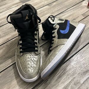 Jordan 1 high zoom air CMFT gold laser sneaker shoe size 11 men’s